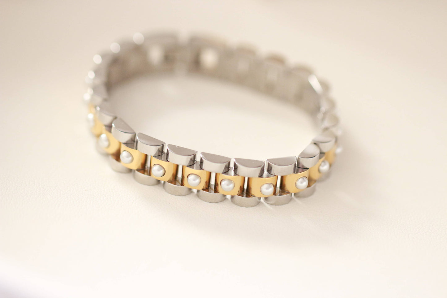 Mixed Metal Band Bracelet with Pearls