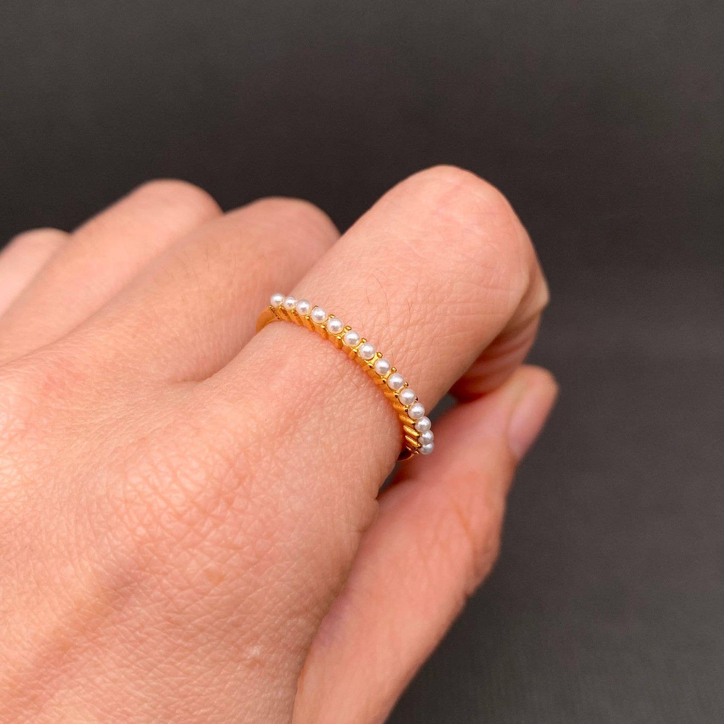 Dainty Pearl Ring