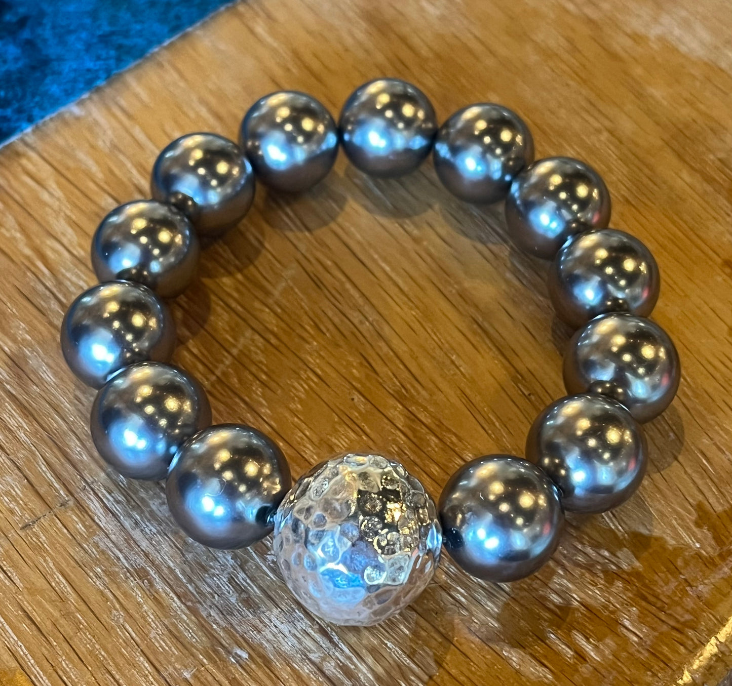 Simon Sebbag - Large Gray Shell Bracelet