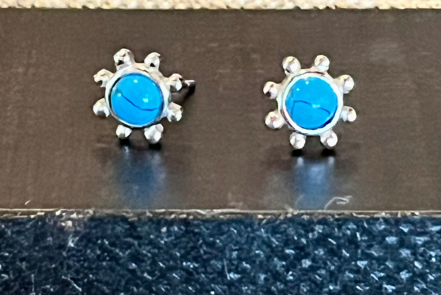 A Little Flower Earrings