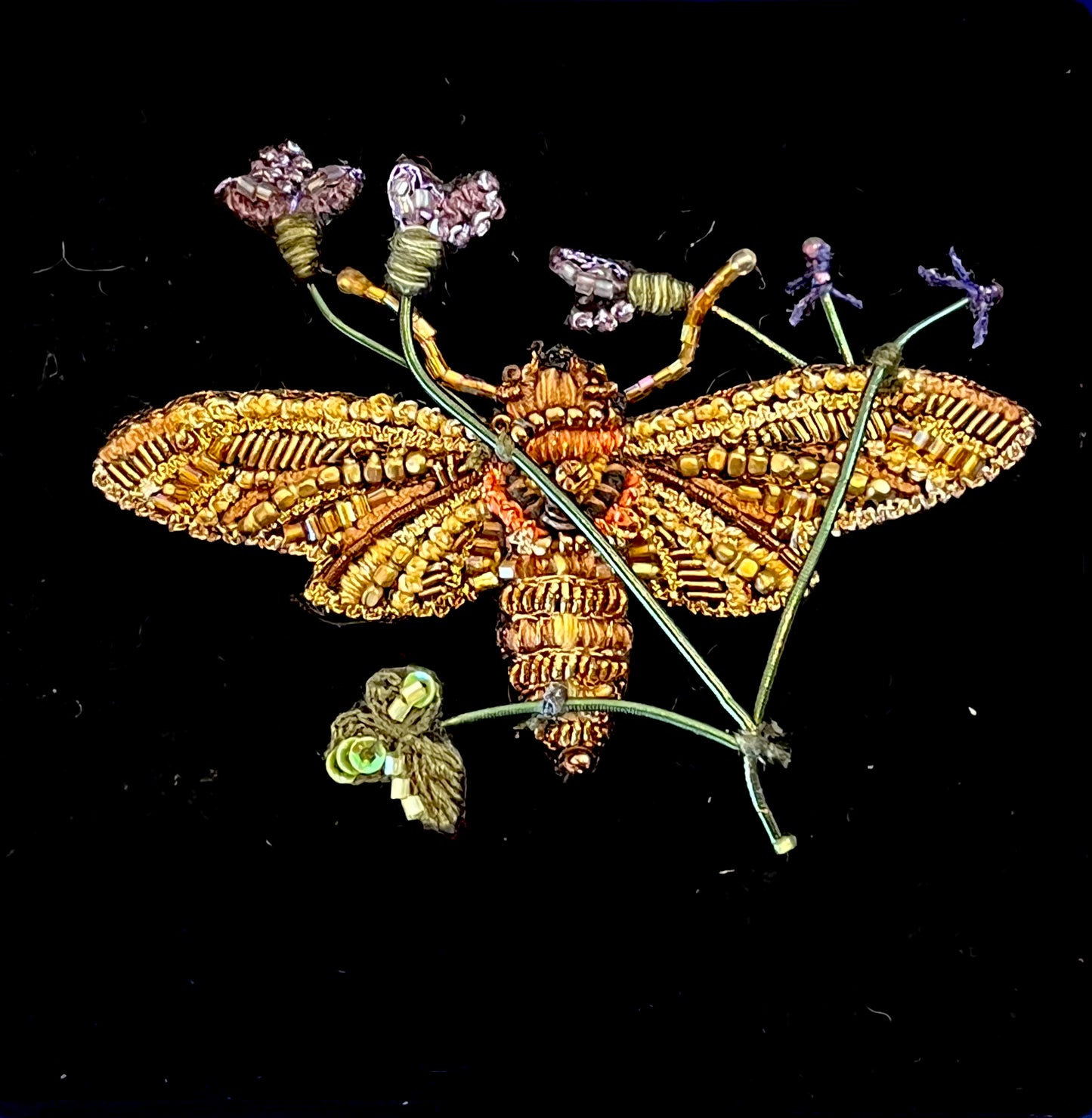 Trovelore - Golden Cicada Brooch Pin