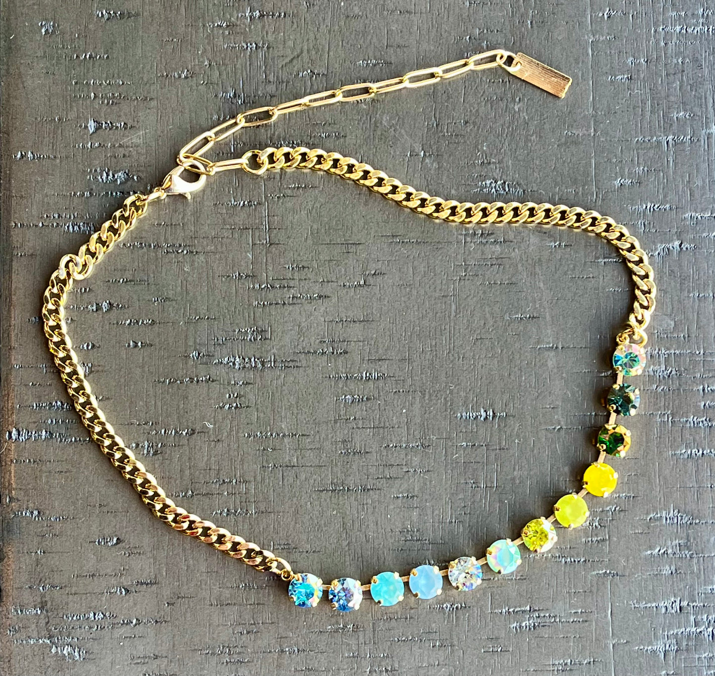 Tova - Mini Oakland Necklace in Candy Cloud