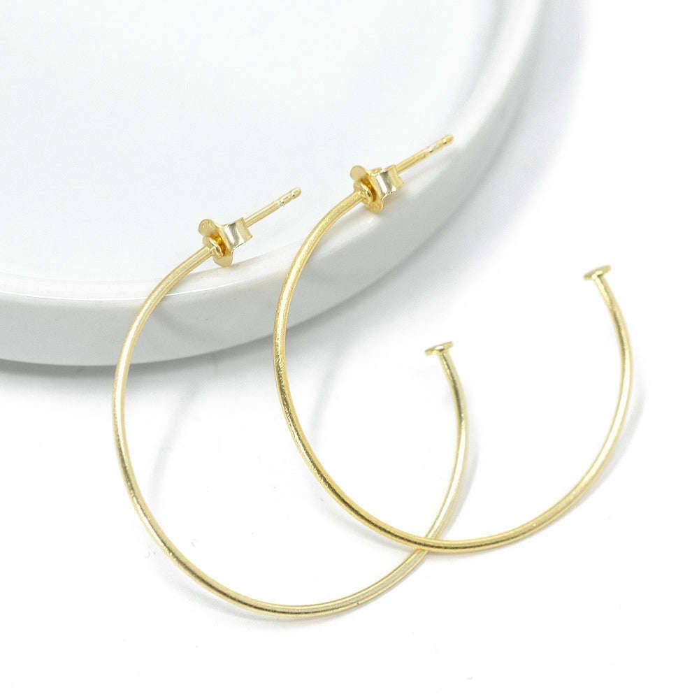 Erin Gray - Thin Simple Gold Hoop Earrings