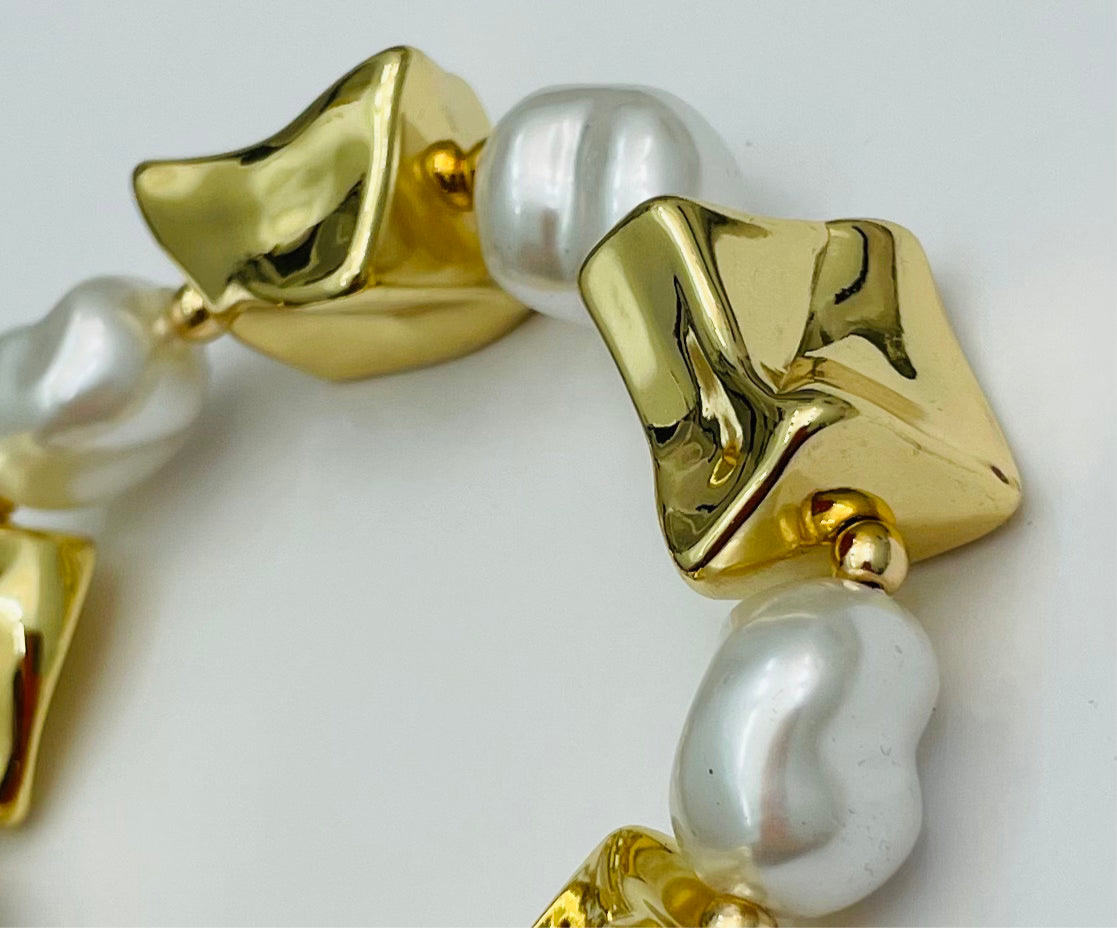 Chunks of Pearls Bracelet