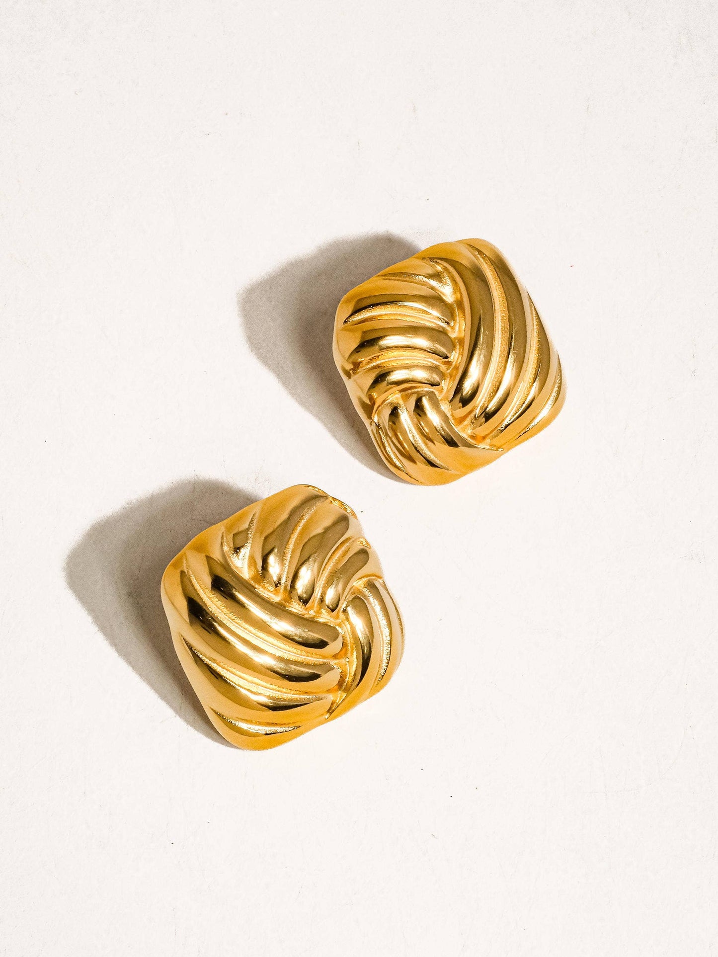 Thel Earrings