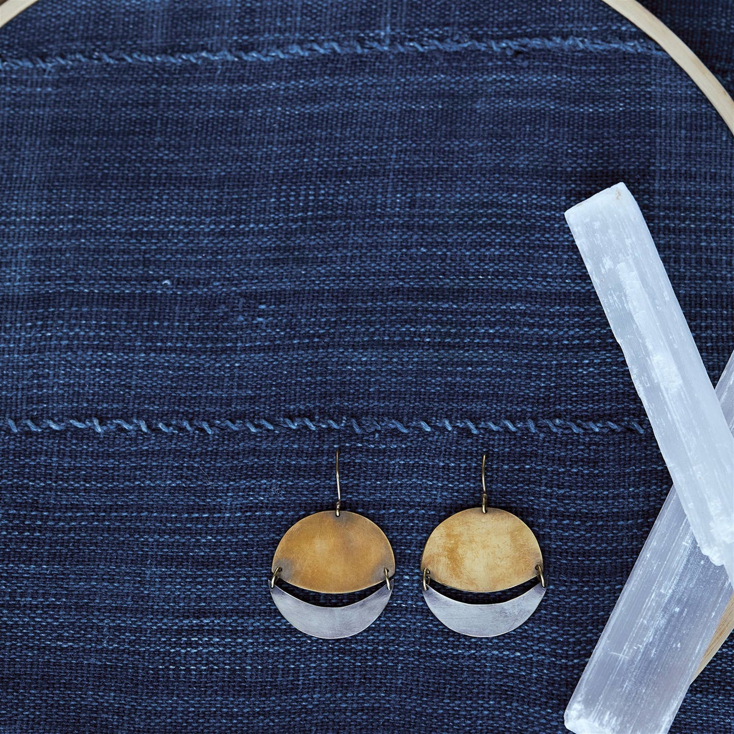 Moonrise Earrings, Round, Sm - Brass & Silver