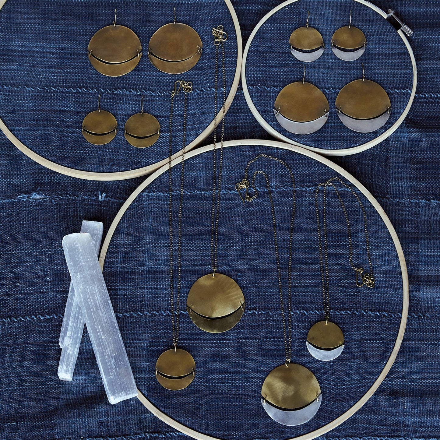 Moonrise Earrings, Round, Sm - Brass & Silver