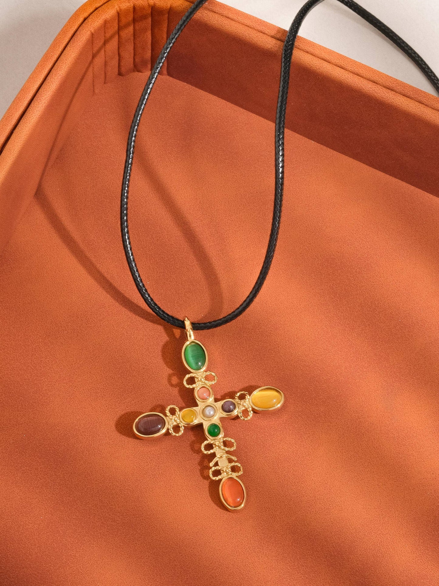 Chase Necklace