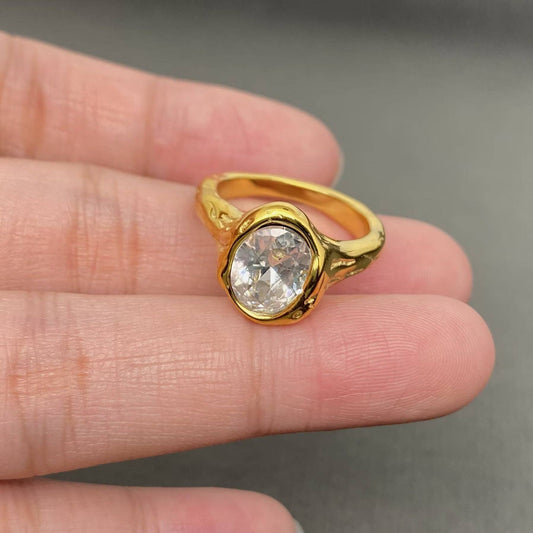 Sparkling Zircon Ring