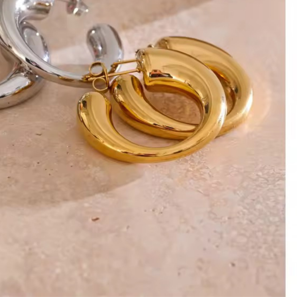 Golden Curve Hoops