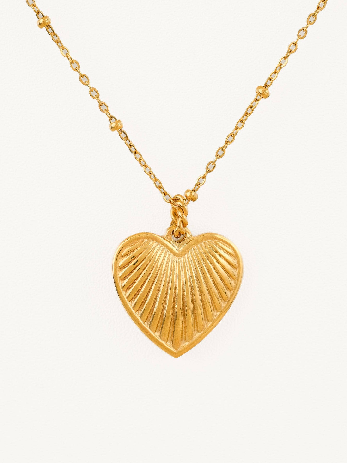 Amora Necklace