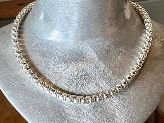 1AR - Silver Venetian Necklace