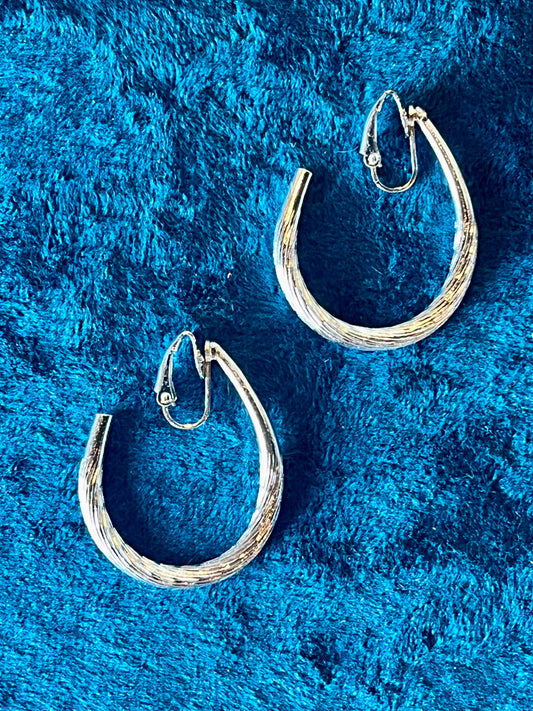 1AR - Clip On Diamond Cut Tapered Hoops