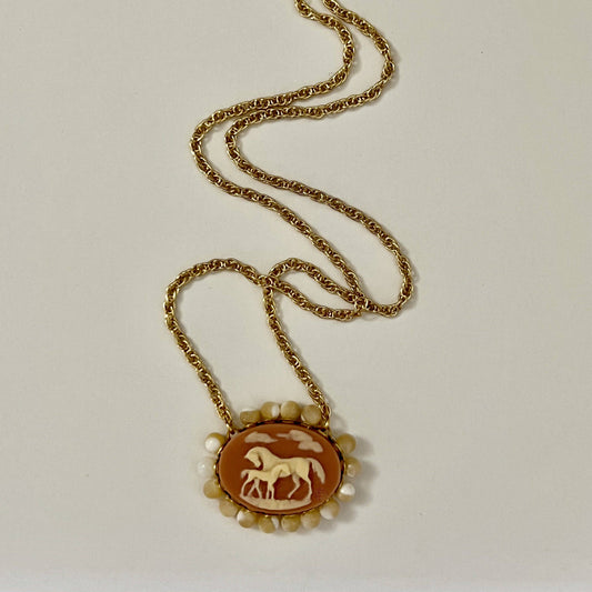 Rosalind Necklace: 18" / Mother of pearl